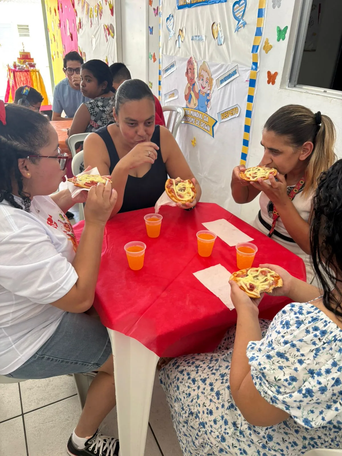 Aniversariantes do mês - Tema FastFood - NAISPD Santa Clara - Março 2026 — foto 2