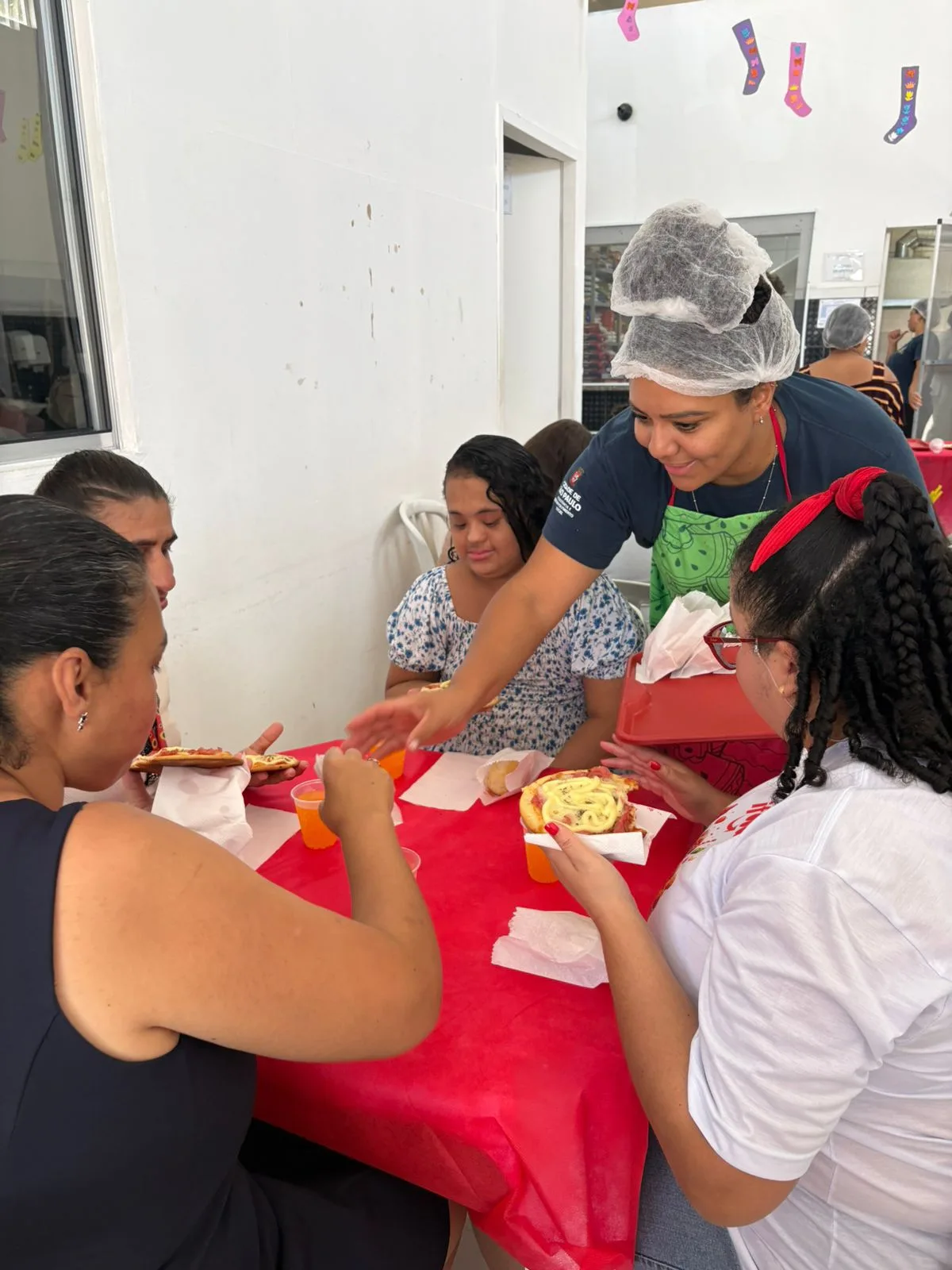 Aniversariantes do mês - Tema FastFood - NAISPD Santa Clara - Março 2026 — foto 3