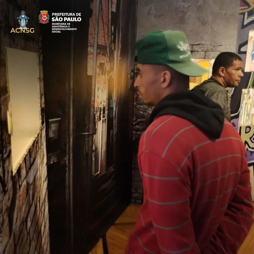 Conviventes do CTA Brigadeiro Galvão visitam o Museu das Favelas — foto 2