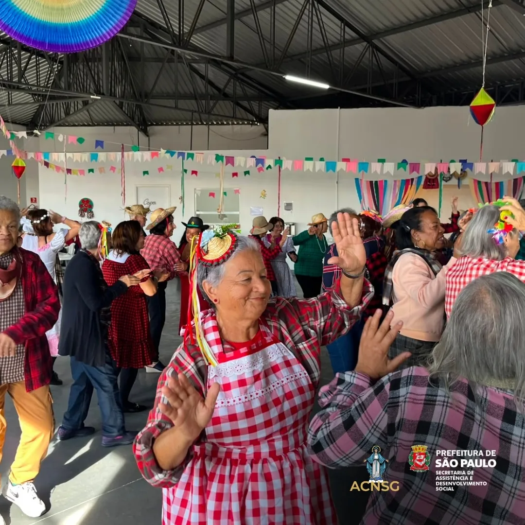 Festas Julinas celebram cultura e convivência com idosos nos serviços da ACNSG — foto 10